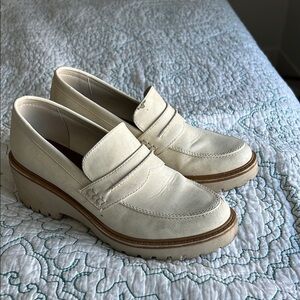 Women's Cream Loafers